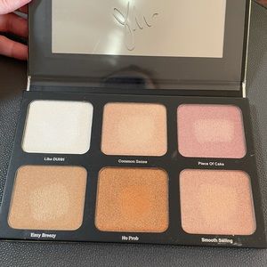 Danessa Myricks Highlighter Palette